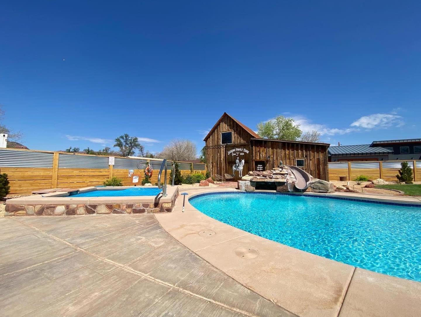 Timber & Tin F 2Bed 2Bath W Pool & Rooftop Deck Kanab Dış mekan fotoğraf